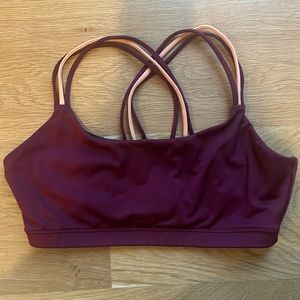 GapFit Eclipse sports bra in size M. Maroon and coral.